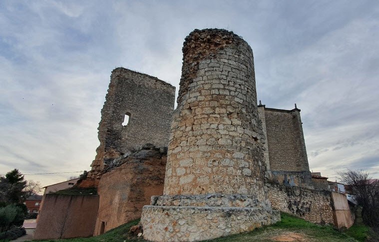 Castillo de Valfermoso de Tajuña (Ruinas), Spain